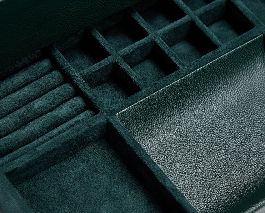 BRITISH RACING GREEN 10 PIECE WATCH BOX WITH STORAGE