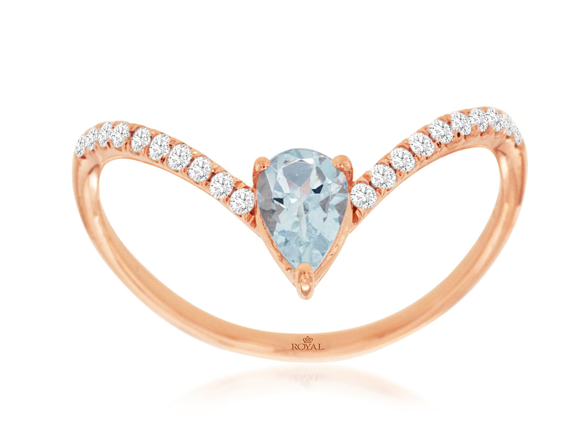 AQUAMARINE & DIAMOND RING