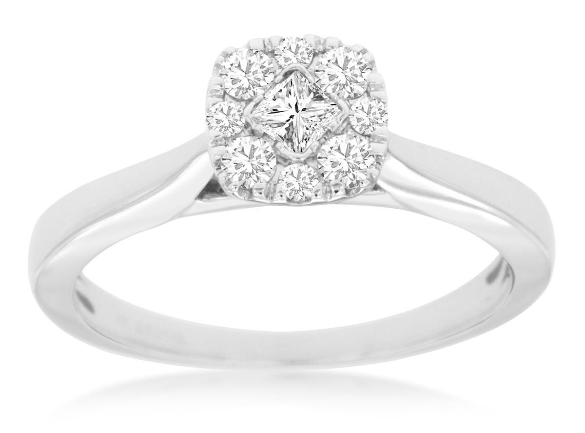 DIAMOND ENGAGEMENT RING