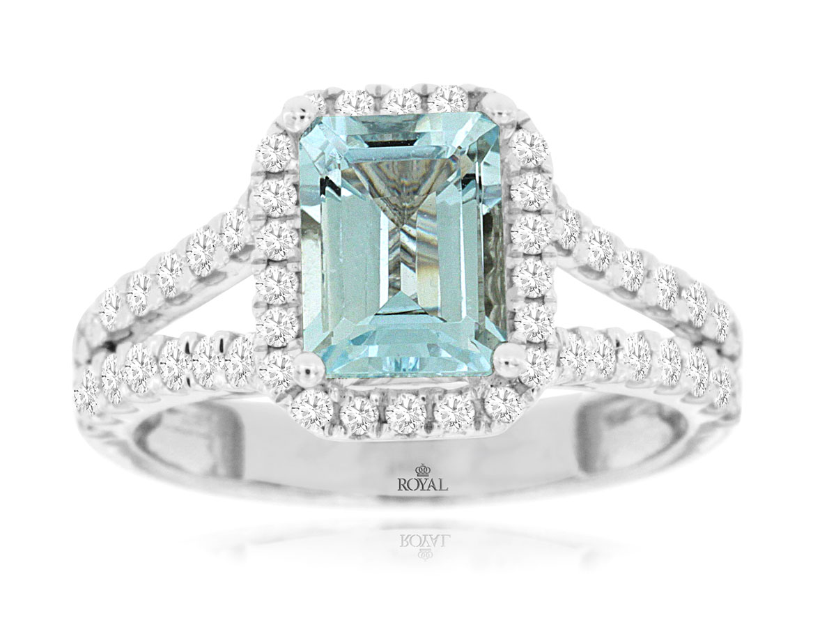 AQUAMARINE & DIAMOND RING