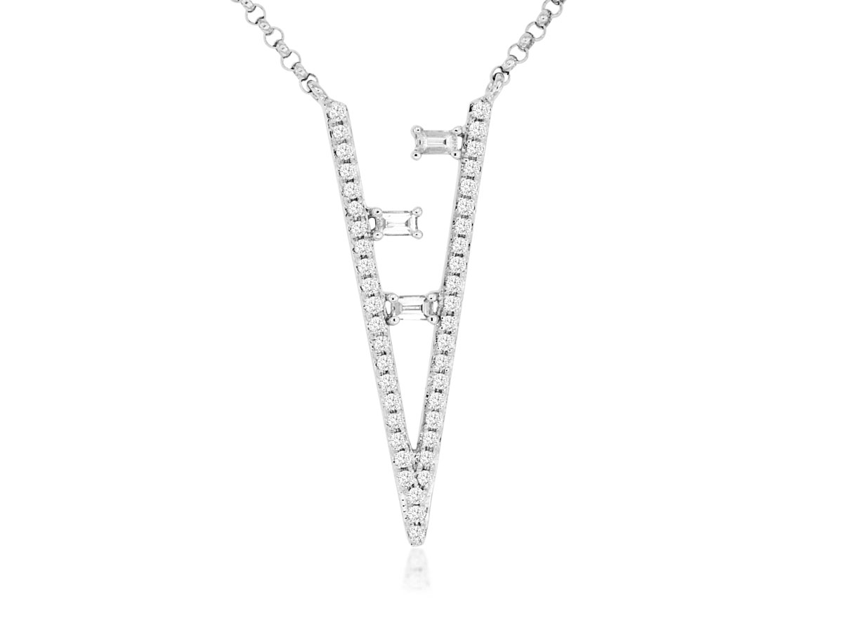 DIAMOND NECKLACE